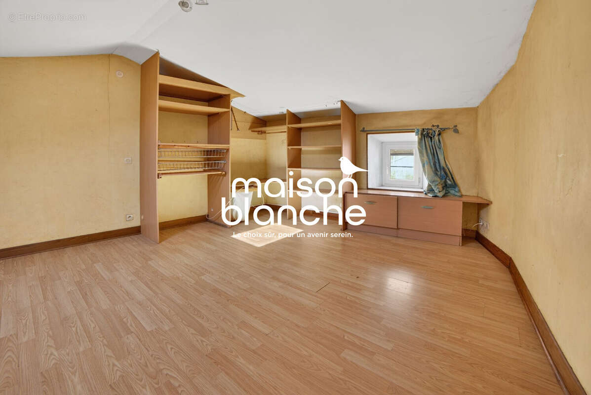 chambre logement 2 - Appartement à AIRVAULT