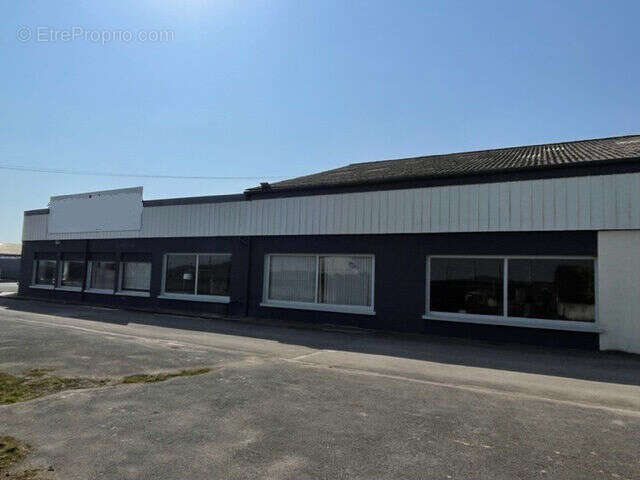 Photo 2 - Commerce à LA FERTE-GAUCHER
