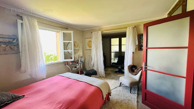 Maison à ENTRECHAUX