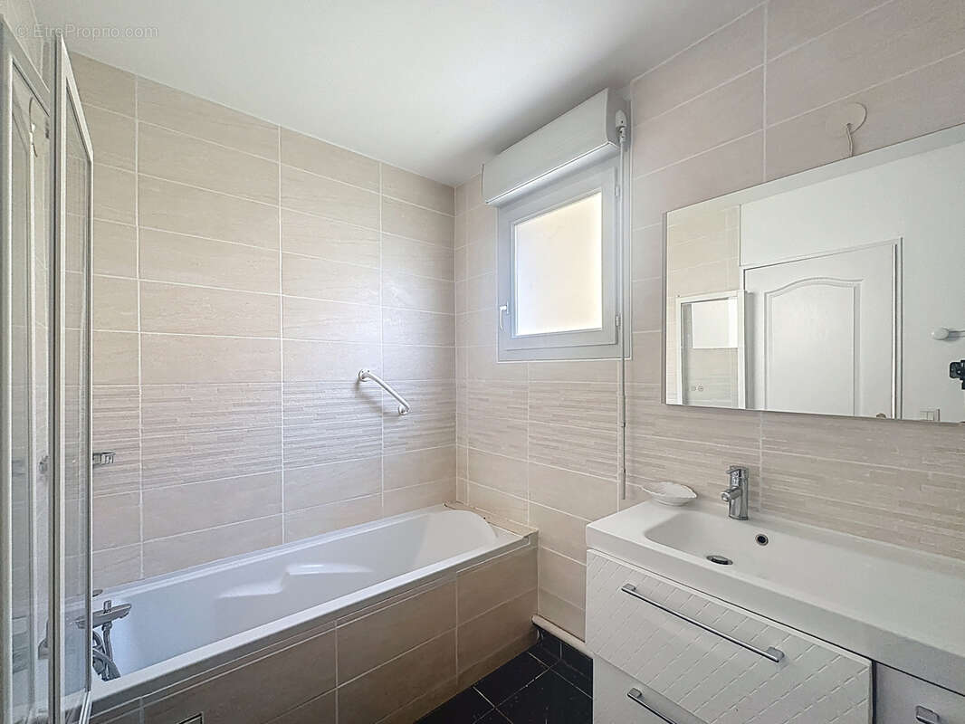 Appartement à CRAPONNE