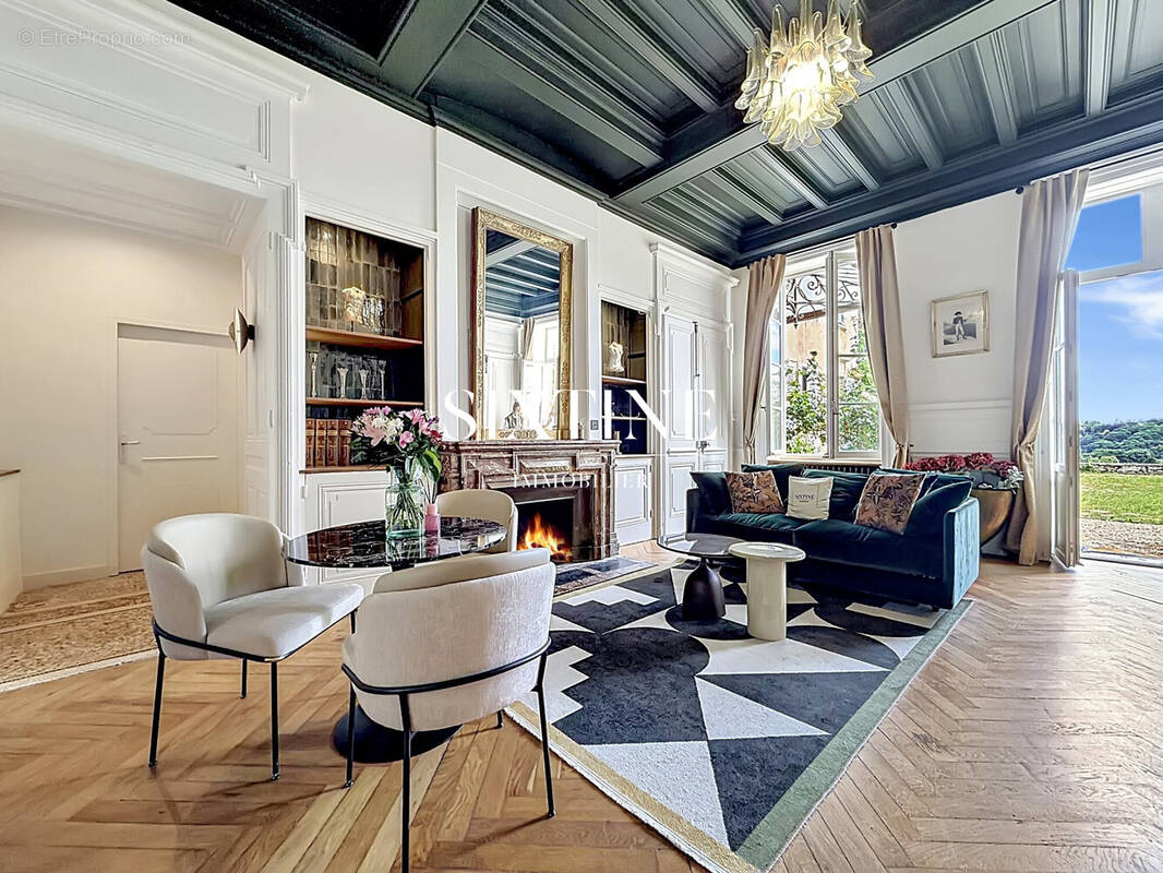 Appartement à SAINT-CYR-AU-MONT-D'OR