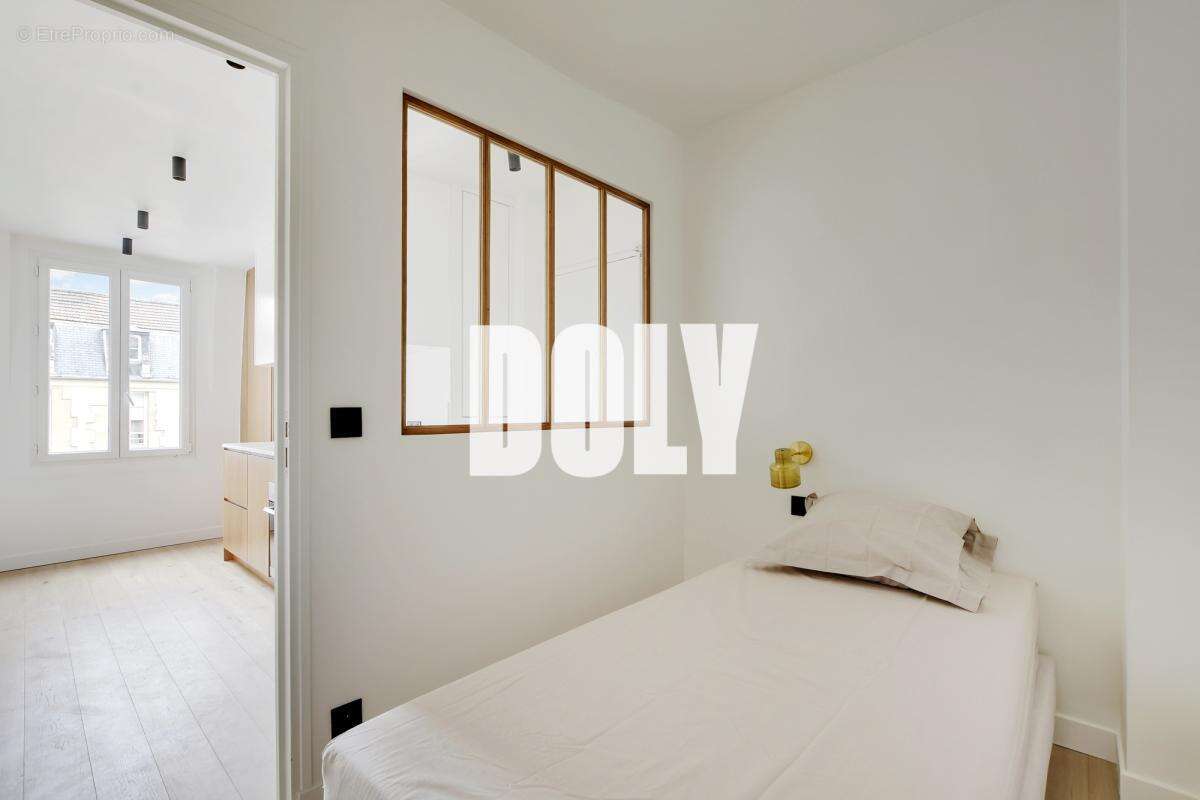 Appartement à PARIS-1E