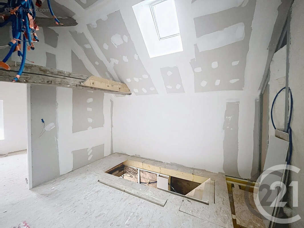 Maison 167 m² à Saint-Bris-Le-Vineux  - photo 6