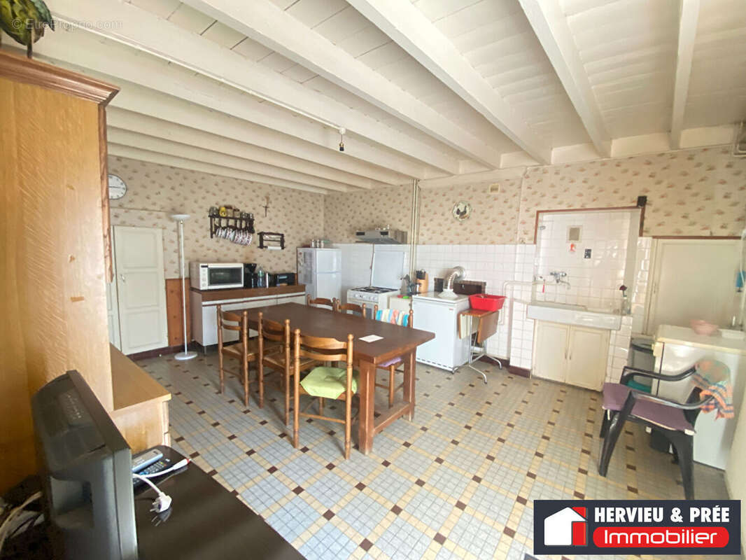 Maison à SAINT-CONTEST