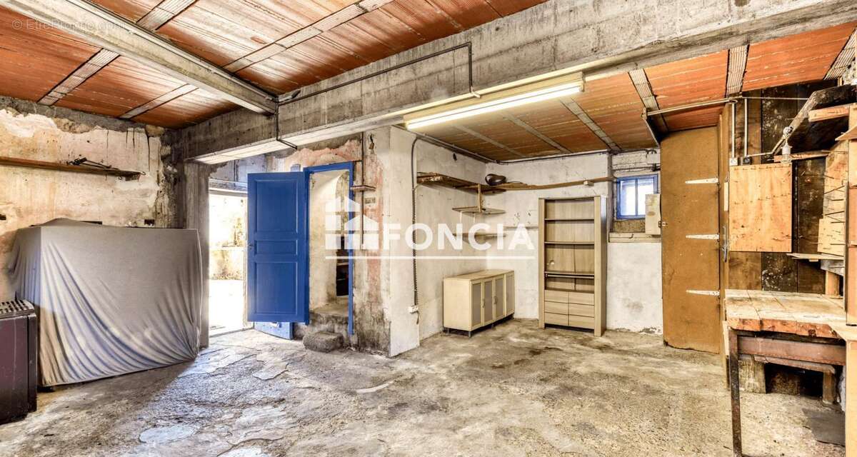 À VENDRE – Charmante maison avec dépendance et jardin à Luc-sur-Orbieu - photo 7
