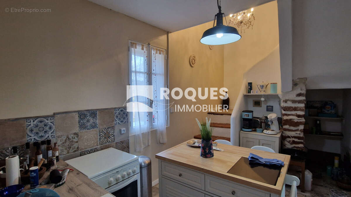 Sud Lodève, propriété en pierre193 m2 habitables plus dépendances, le tout sur 58 ha - photo 19
