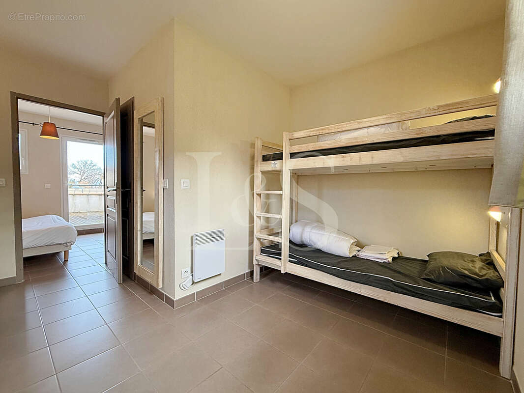 Appartement à MALAUCENE