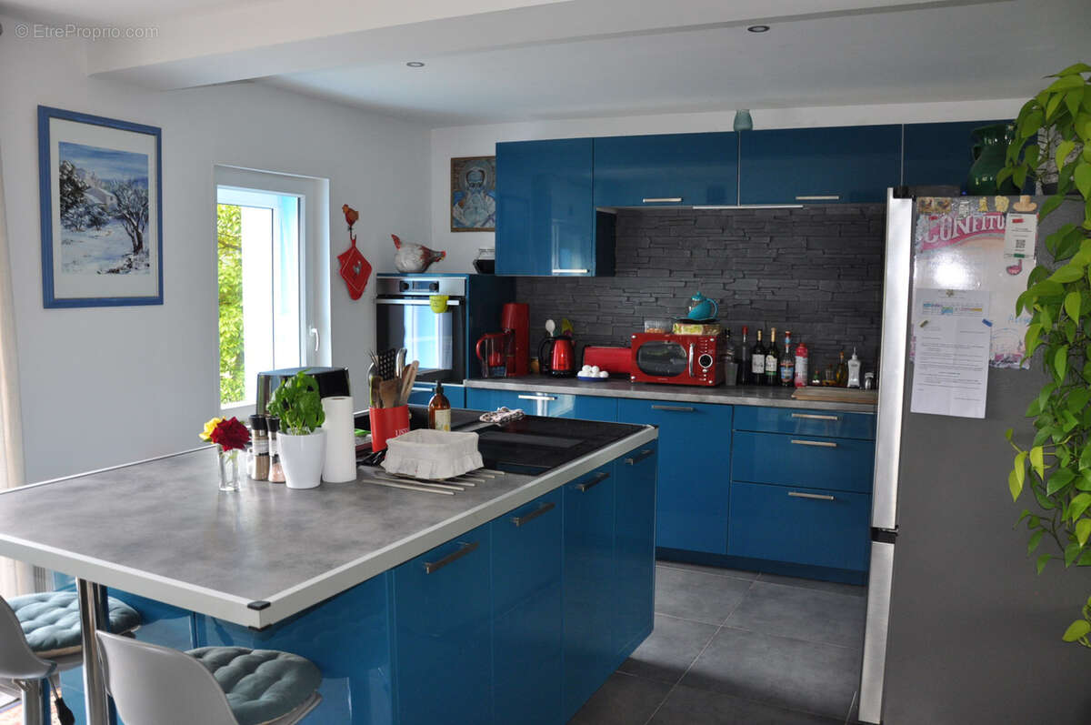 Maison à SAINT-PIERRE-LAVAL