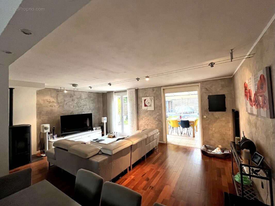 Maison à MANTES-LA-VILLE