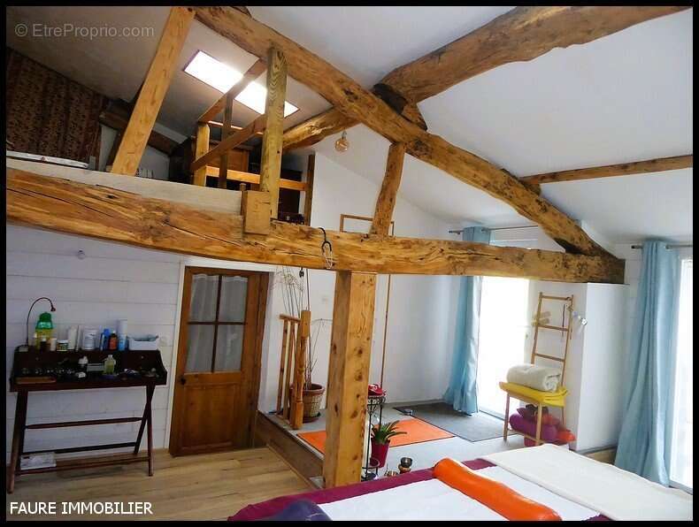 Maison à CREMIEU