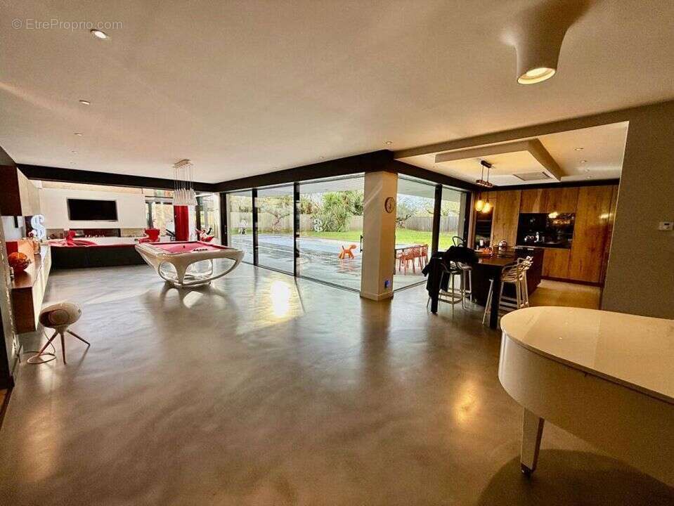 Maison à SAINT-CONTEST