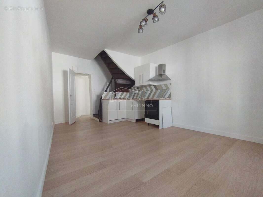 Immeuble à usage de commerce et d'habitation à Pontchâteau - photo 6