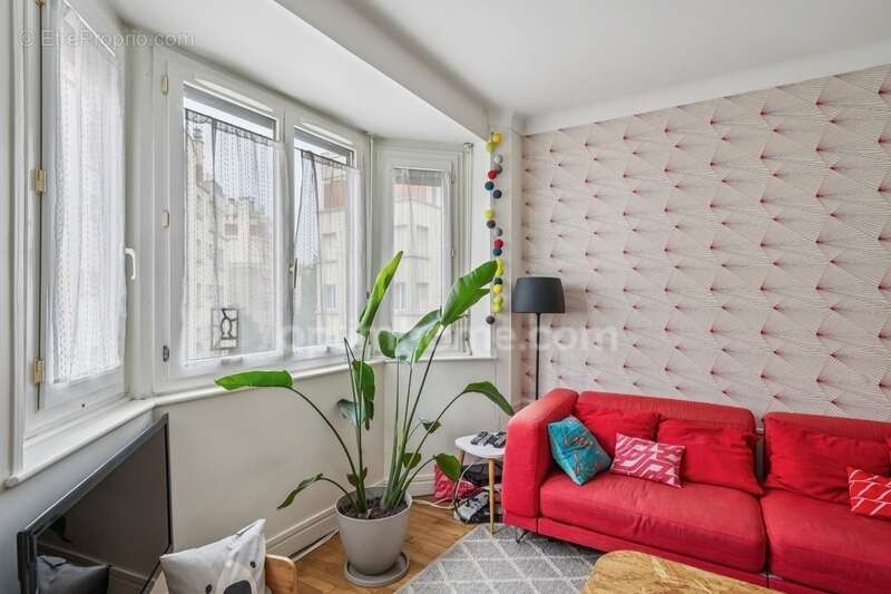 Appartement à PARIS-14E