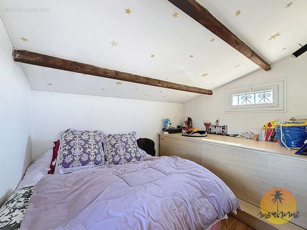 Saint-Laurent-Du-Var, Villa 8 pièces avec piscine - photo 11