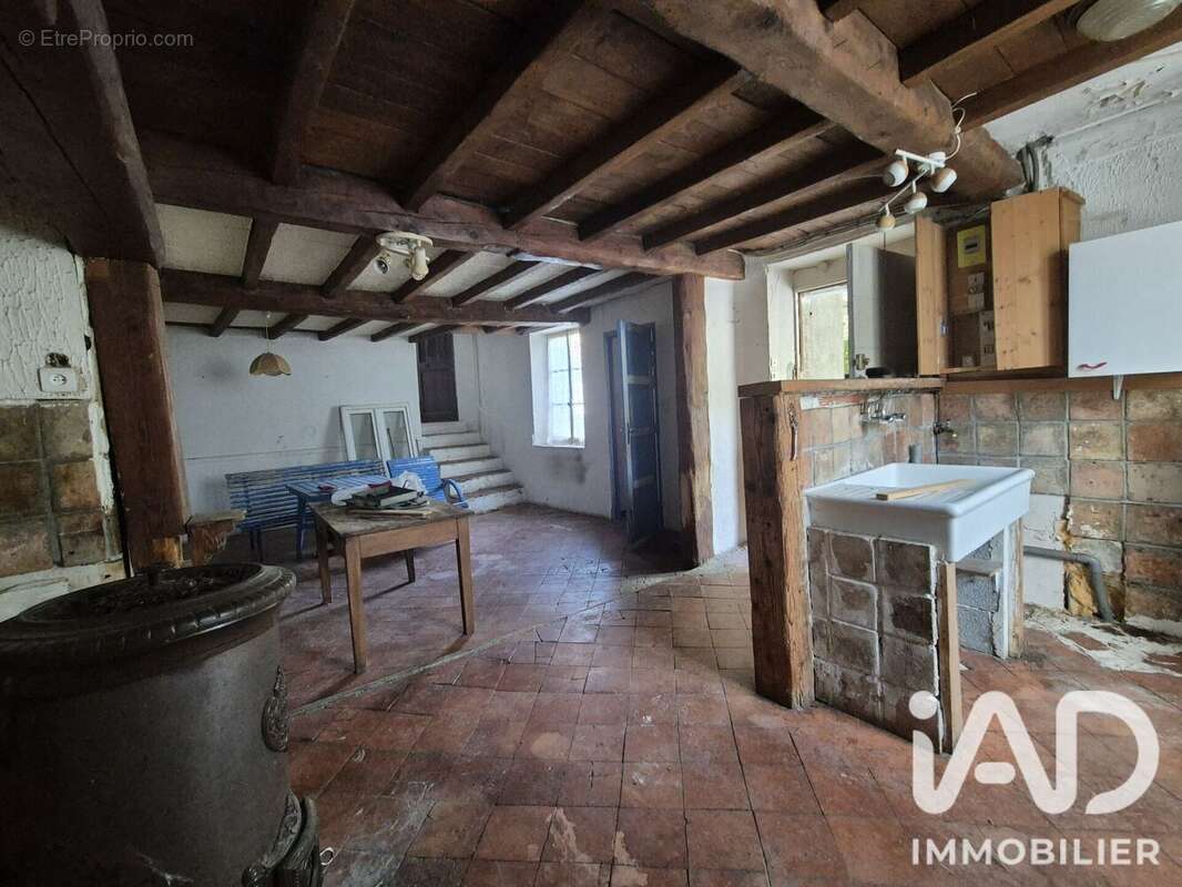 Photo 4