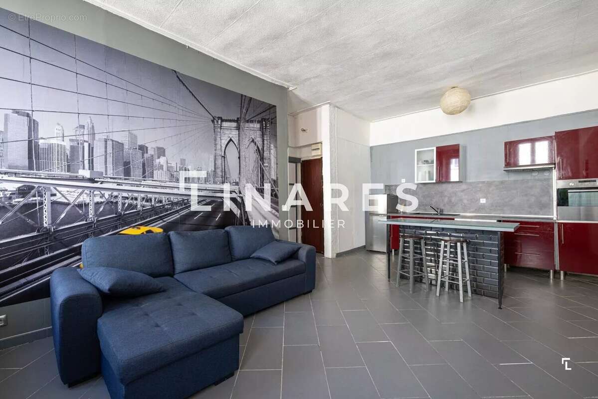 Appartement à MARSEILLE-3E