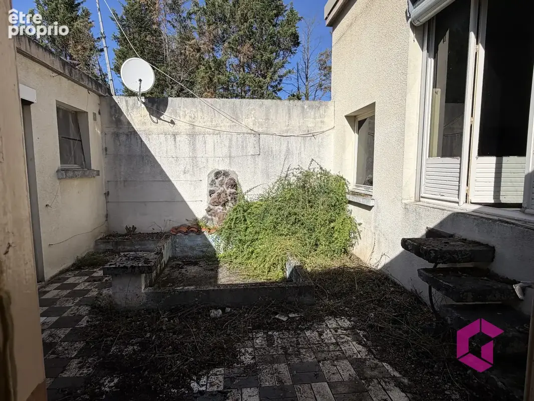 Villa d'architecte des années 50 avec parc d'environ 4400m2. - photo 13