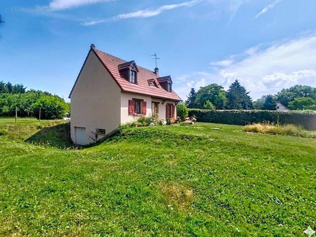 Maison 110 m² à Evreux  - photo 2