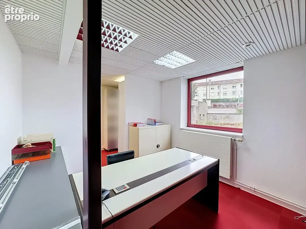 Locaux professionnels en rez-de-chaussee - photo 5