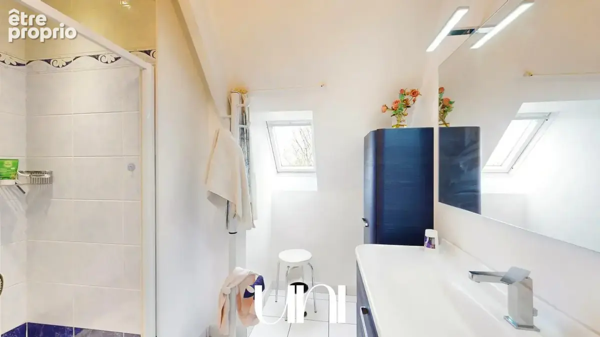 Maison 7 pièces de 190 m2 avec terrasse - Rosel - photo 15