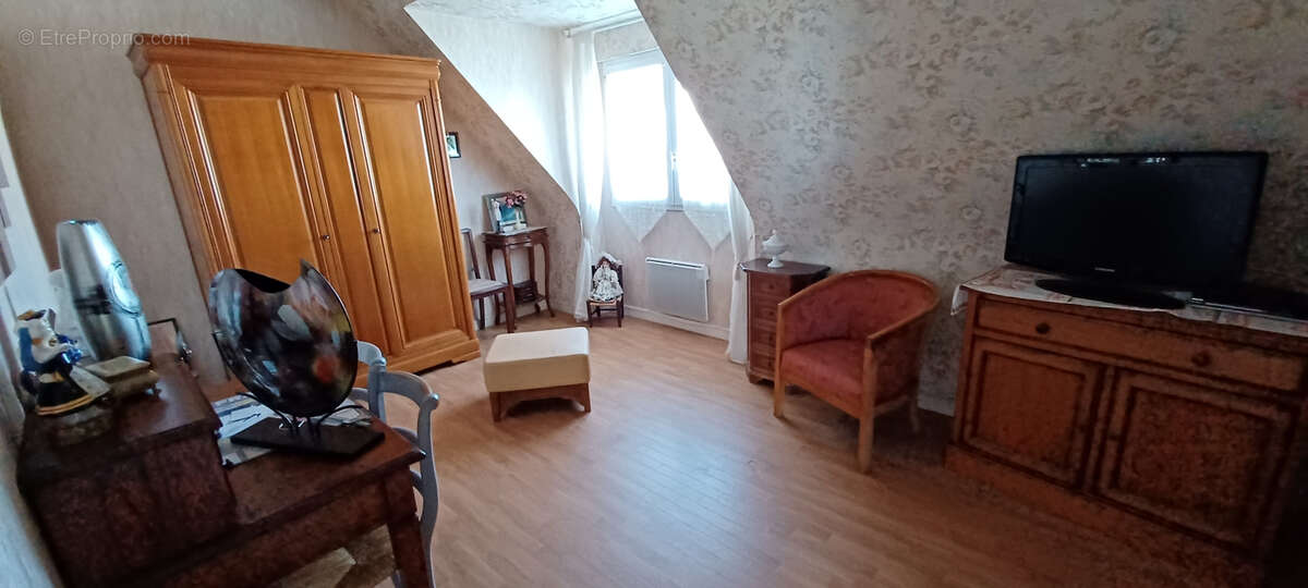 Maison à LE RELECQ-KERHUON