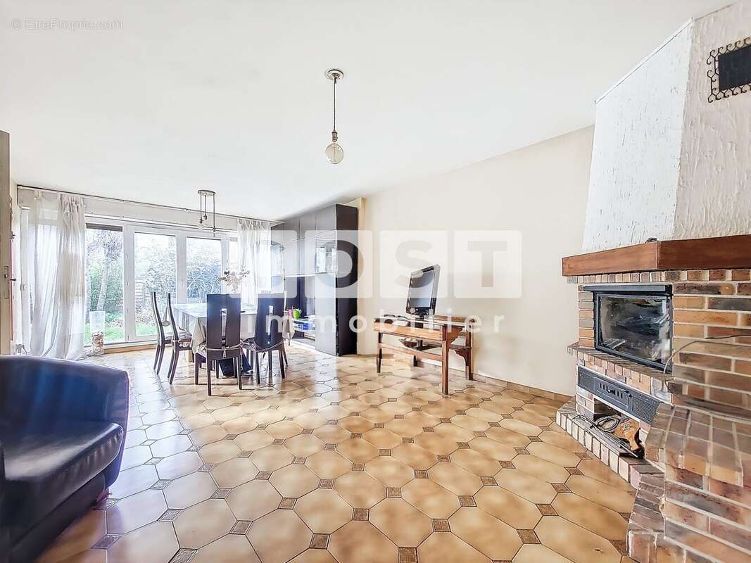 Maison à GENNEVILLIERS