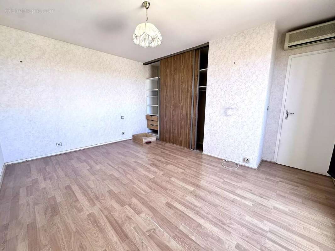 Maison à VILLENEUVE-DE-LA-RAHO