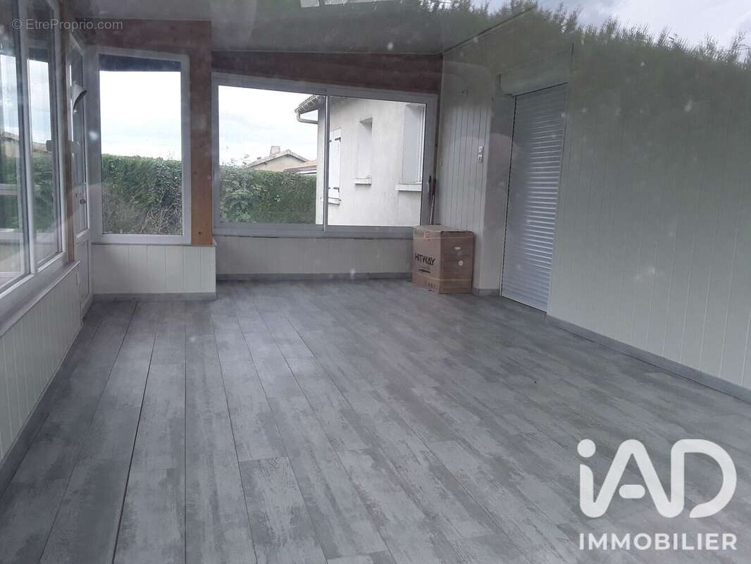 Maison 108 m² à Chemille  - photo 3