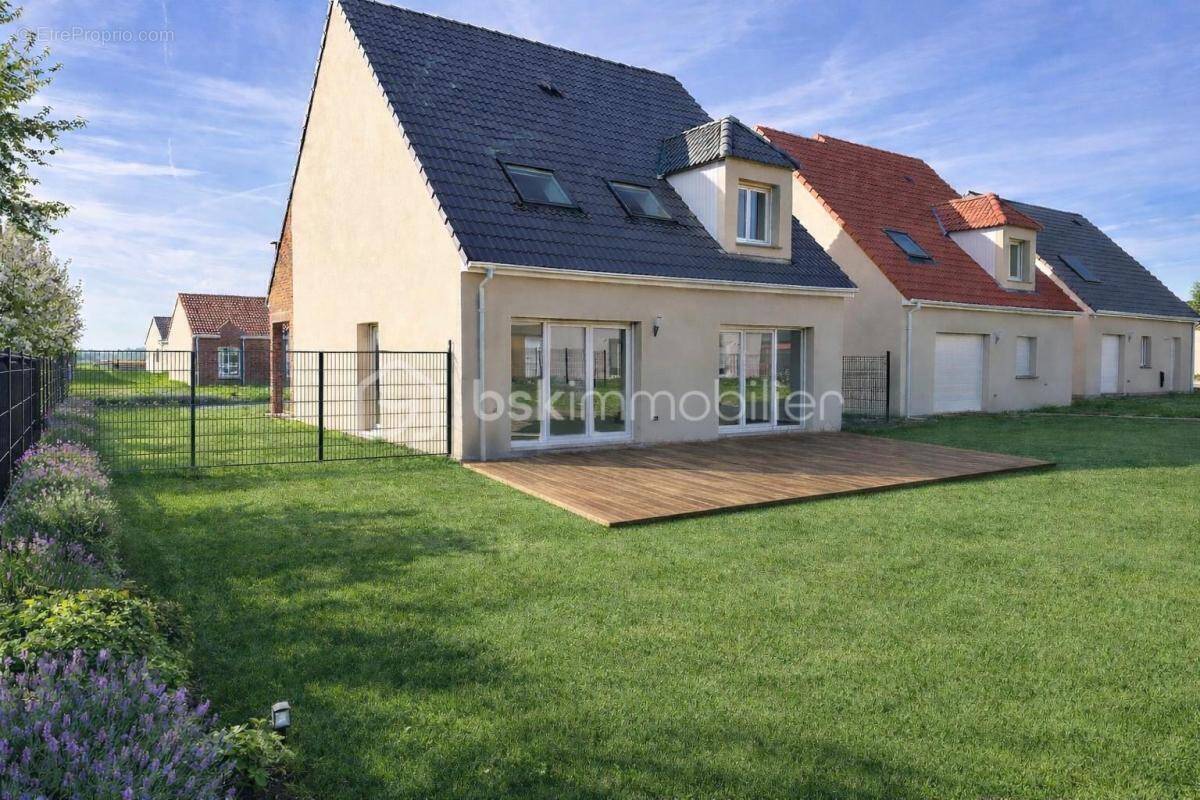 Maison à BREBIERES