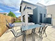 Maison à SAINT-BRES