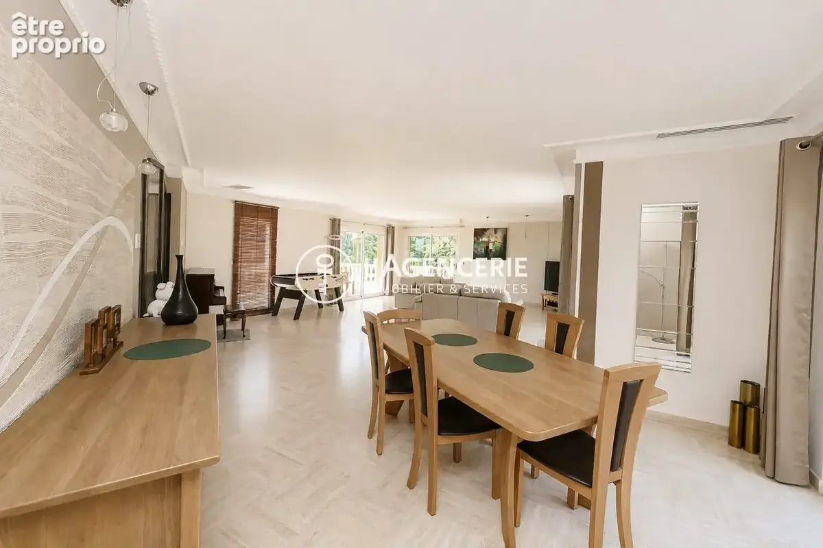 Maison 6 pièces 207 m² à vendre à Puygouzon (81990) - photo 4