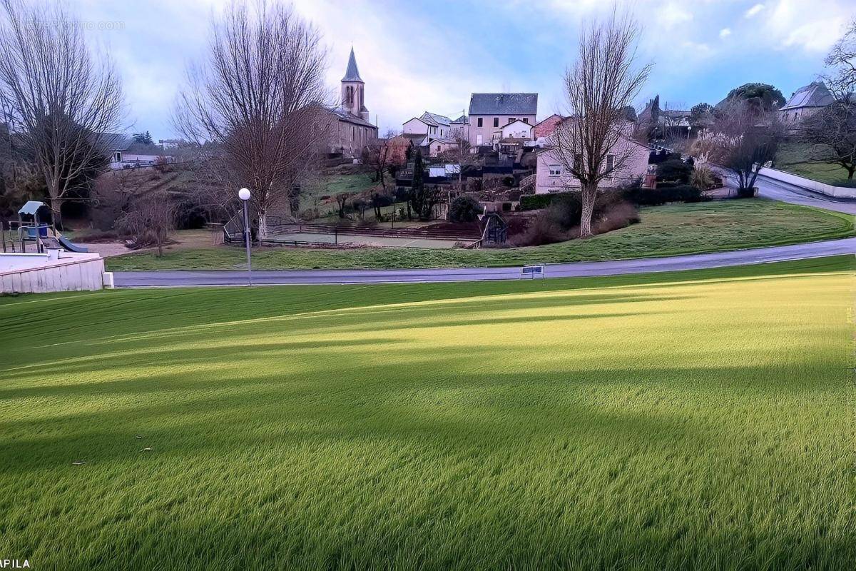 Terrain à MIRANDOL-BOURGNOUNAC