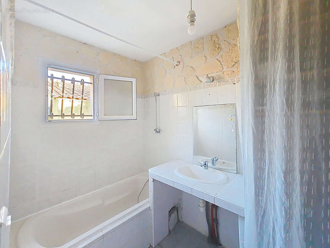 Maison à ROCHEFORT-DU-GARD