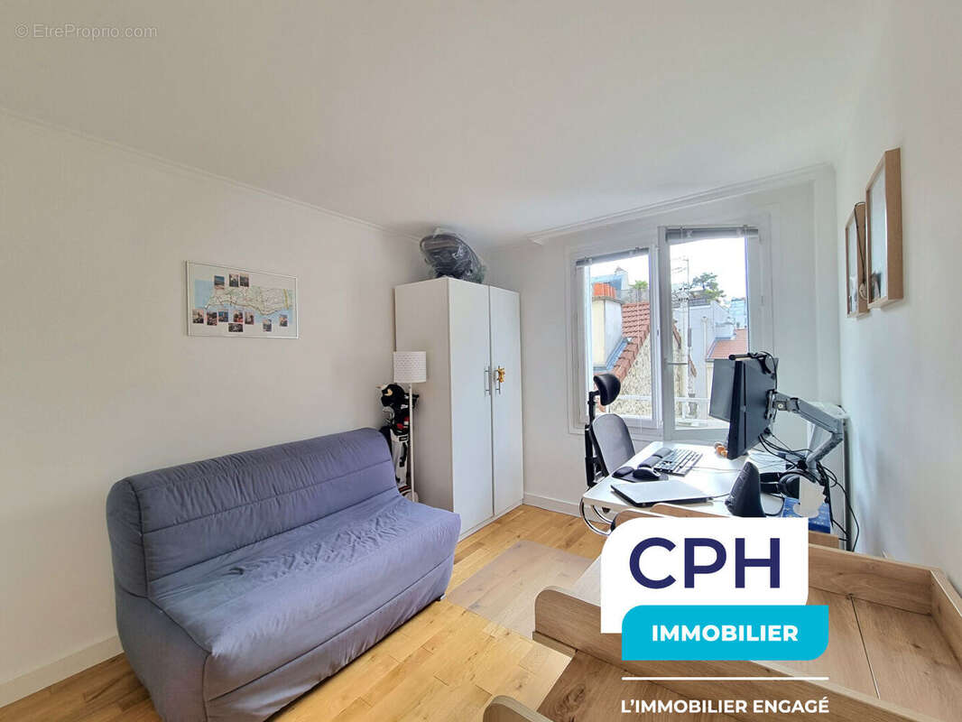 Appartement à PARIS-14E