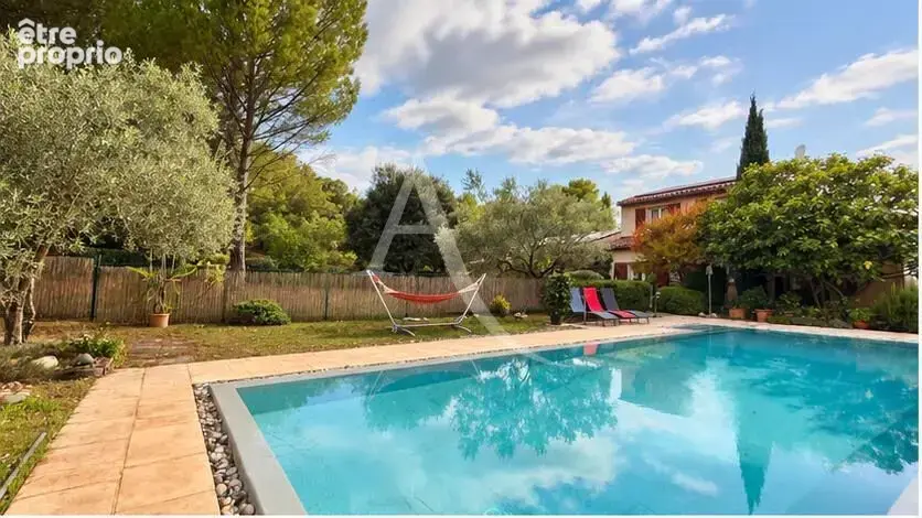 Villa de 180 m2 avec piscine jardin 1800m2 au calme panneaux solaires - photo 3