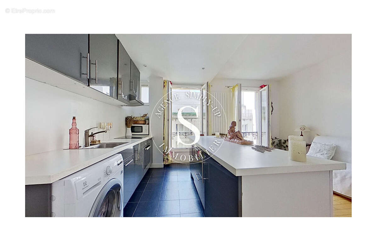 Appartement à PARIS-15E