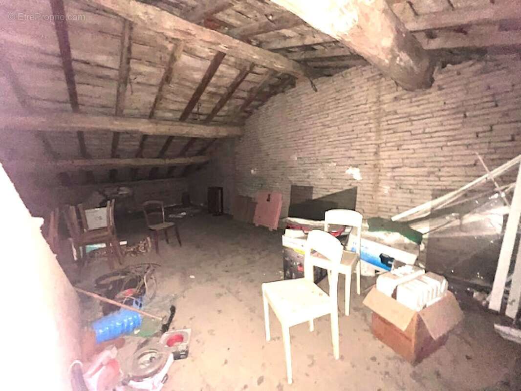 Maison à LA SALVETAT-SAINT-GILLES