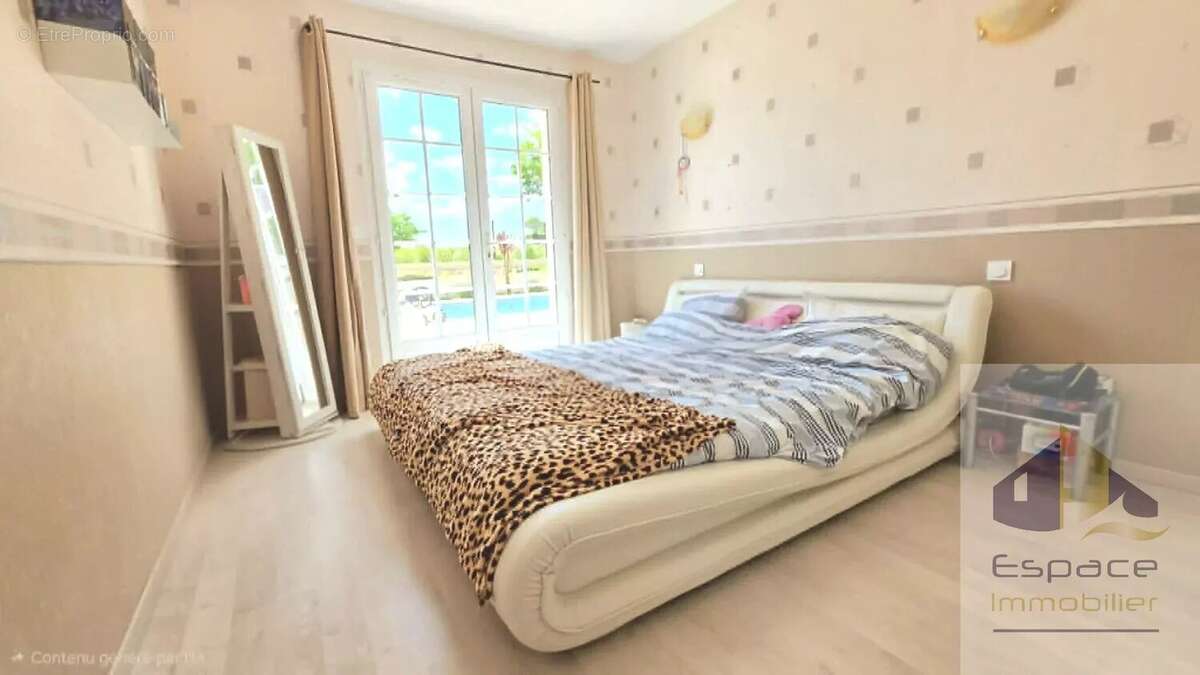 Maison à AIGREFEUILLE-D'AUNIS