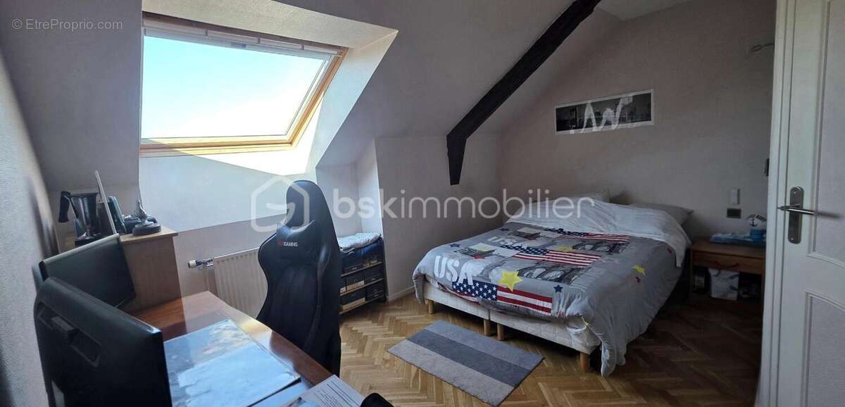 Élégant appartement de caractère - 3 chambres - photo 12