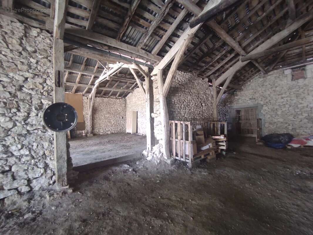 Maison 120 m² à Montpezat-De-Quercy  - photo 16