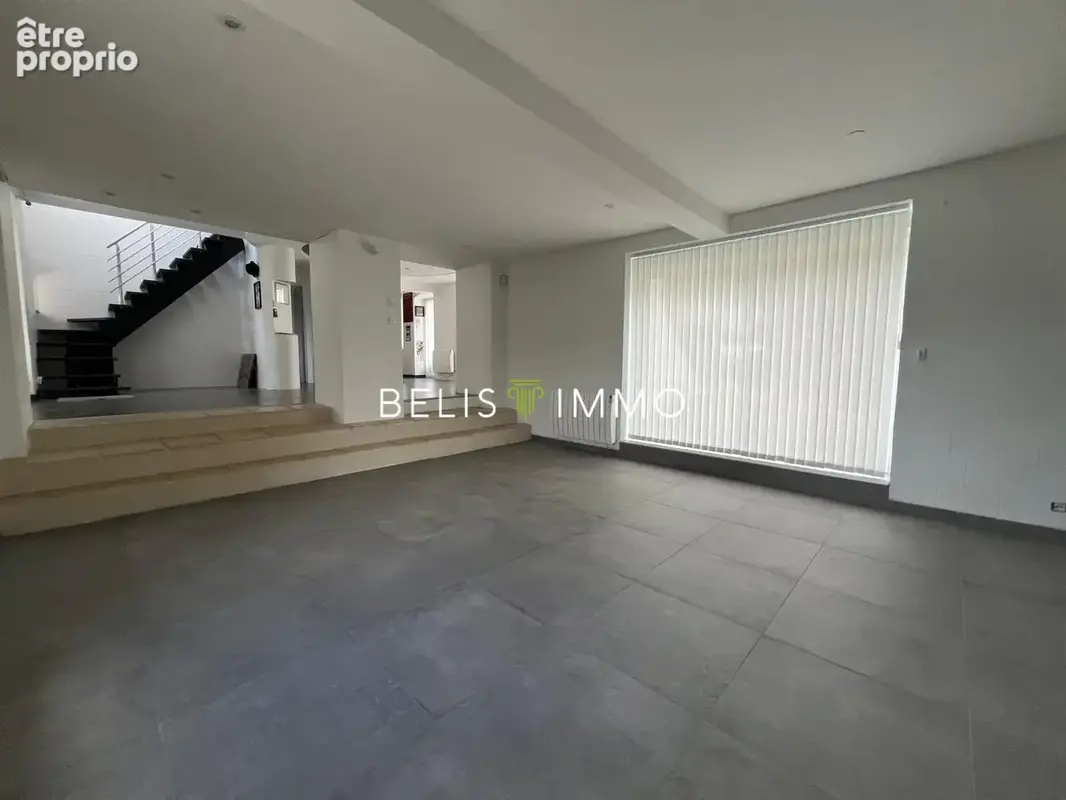 Maison 8 pièces 185 m² à vendre à Savonnieres (37510) - photo 3