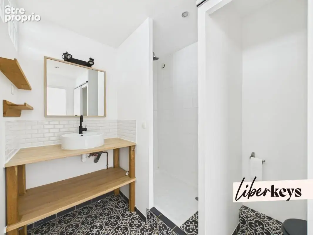 Magnifique maison de ville entièrement rénovée – 137 m² – 3 chambres – terrasses – garage - rer a pied - photo 15