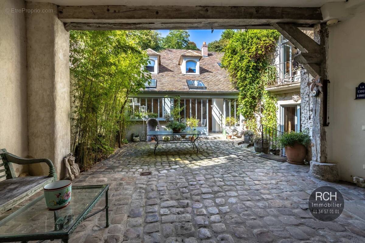 Maison à MONTFORT-L'AMAURY