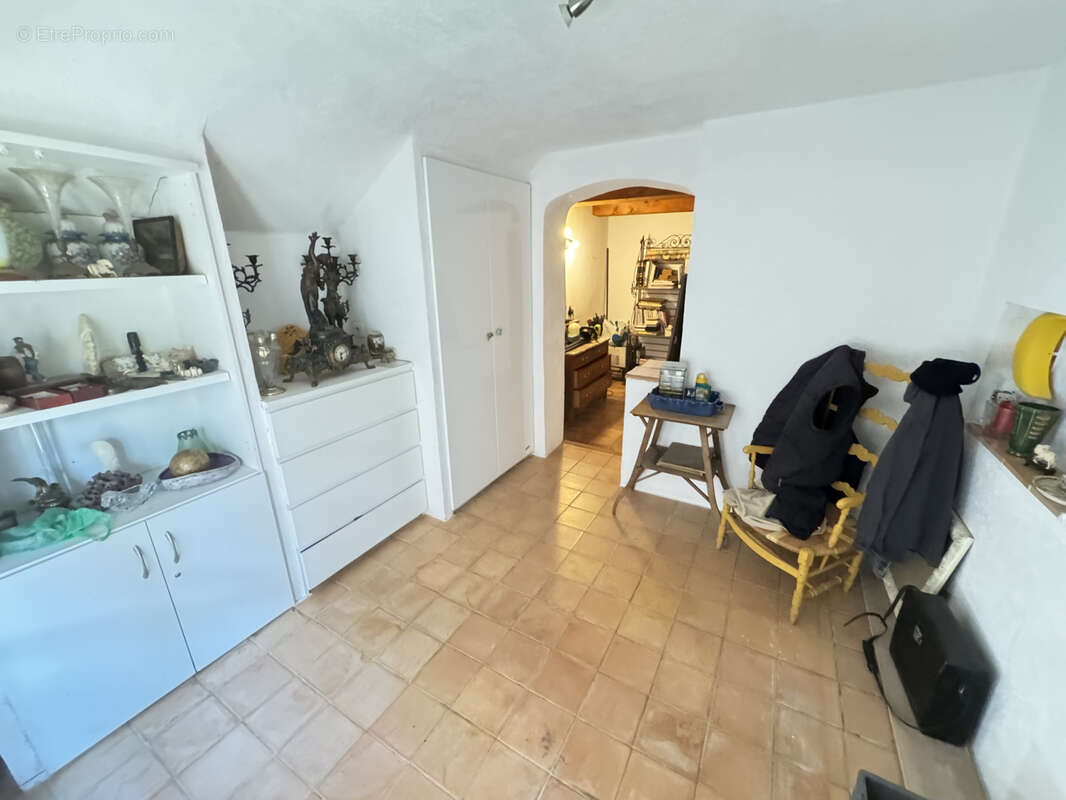 Maison à REGUSSE