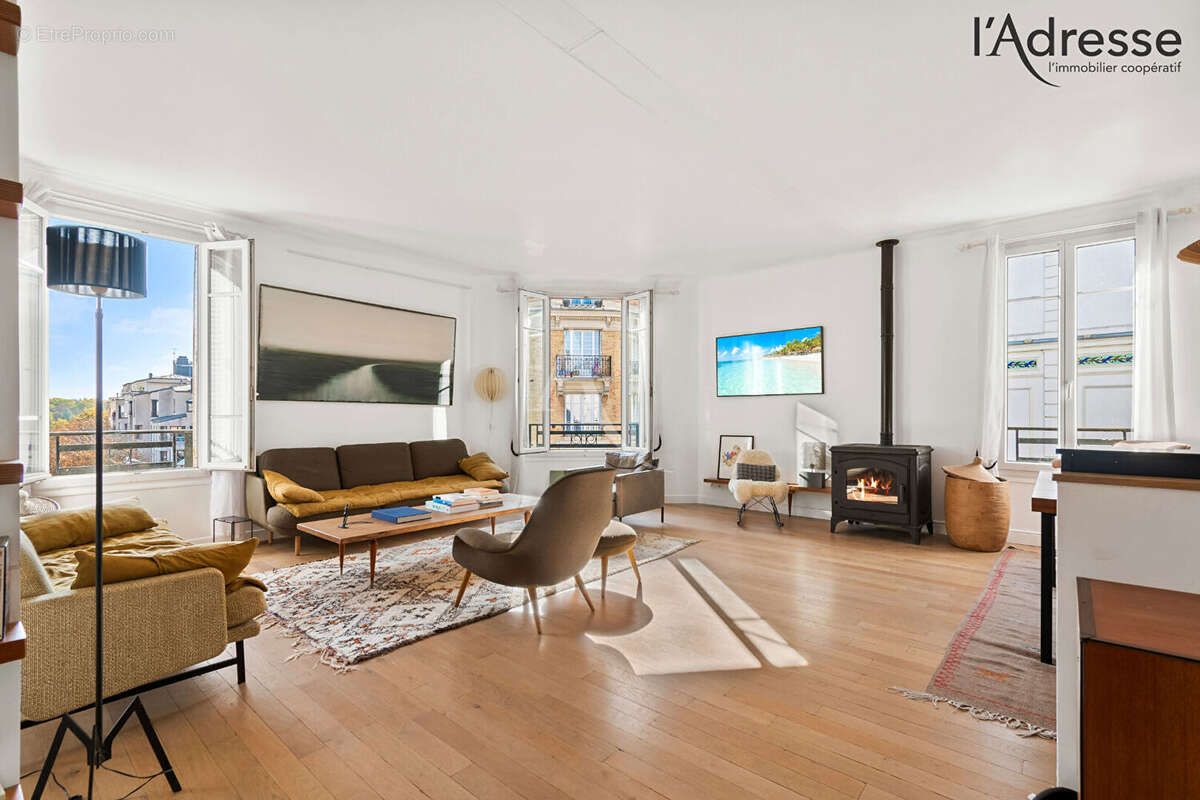 Appartement à SURESNES