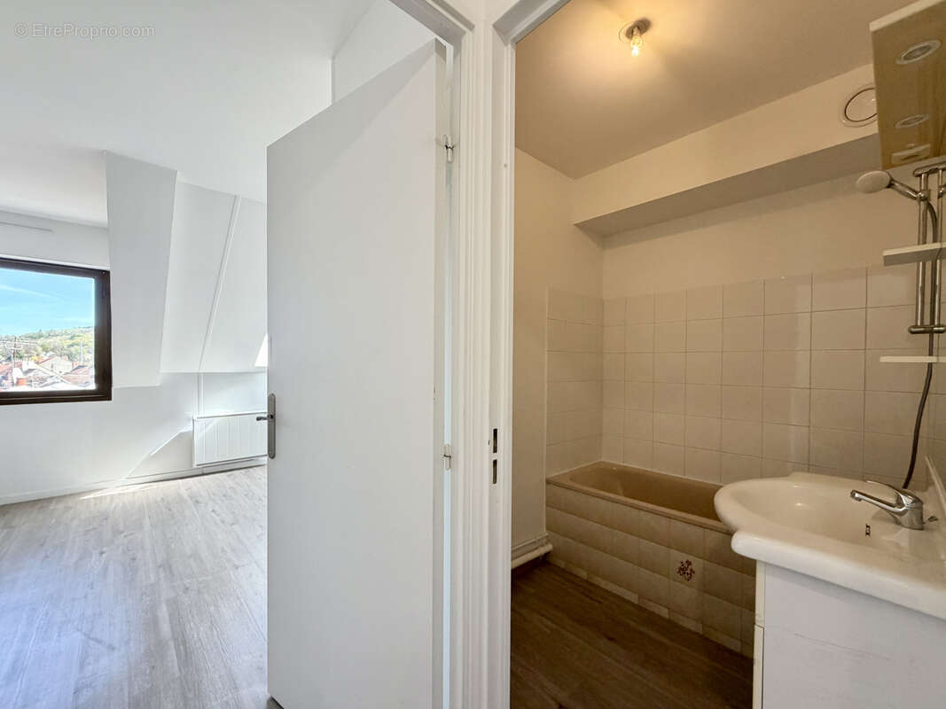 Appartement à LA FERTE-SOUS-JOUARRE