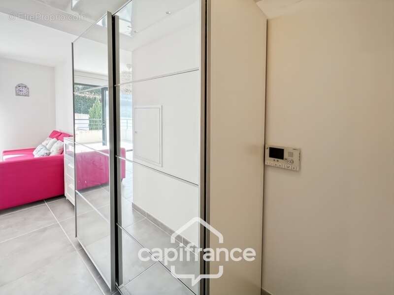 Appartement à BORMES-LES-MIMOSAS