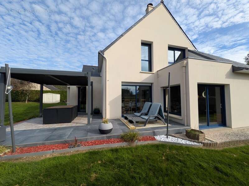 Locmalo maison récente avec vie de plain pied de 5 pièces 130 m² parcelle de 2000m² clôturée - photo 3