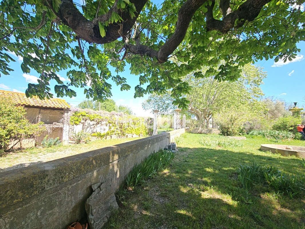 Demeure de Maître : L'Élégance et l'Espace aux Portes de Narbonne - photo 15
