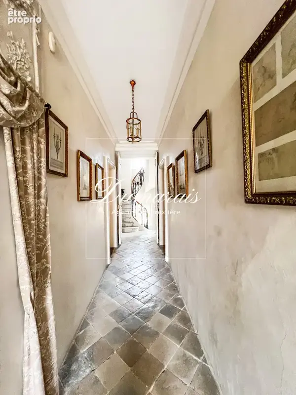 Valognes (Cotentin) - Exceptionnel Hôtel Particulier du XVIIIe siècle - photo 9